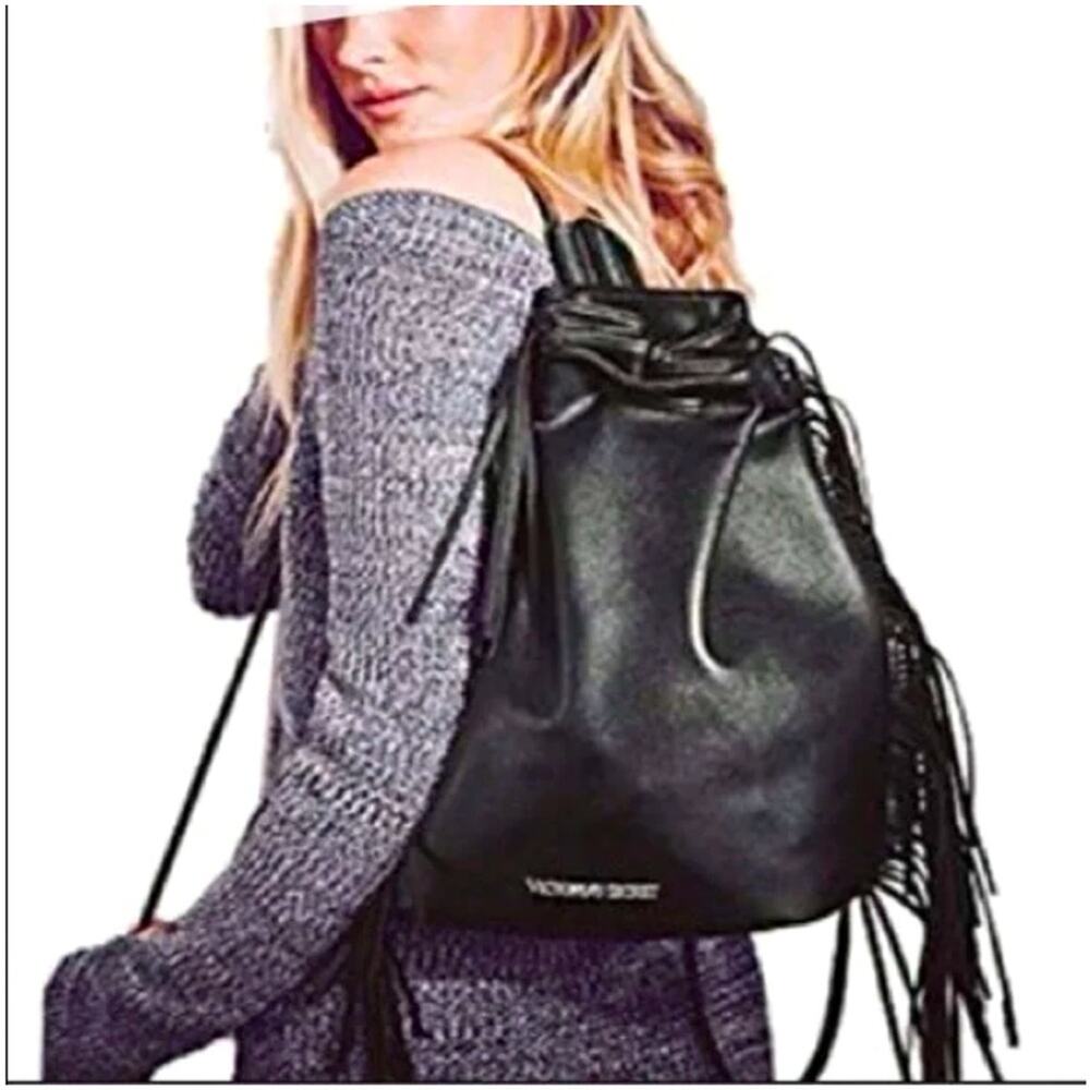 🖤 Victoria’s Secret Fringe Bucket Bag – Black Faux Leather, NWT 🖤